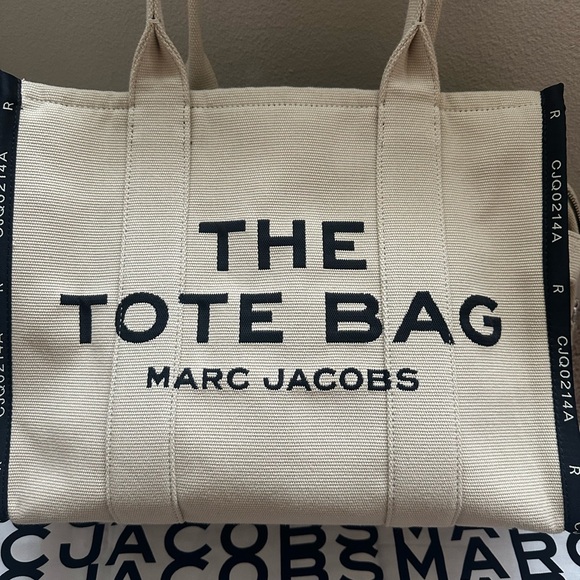 Marc Jacobs Jacquard The Tote Bag Large - Picture 1 of 13
